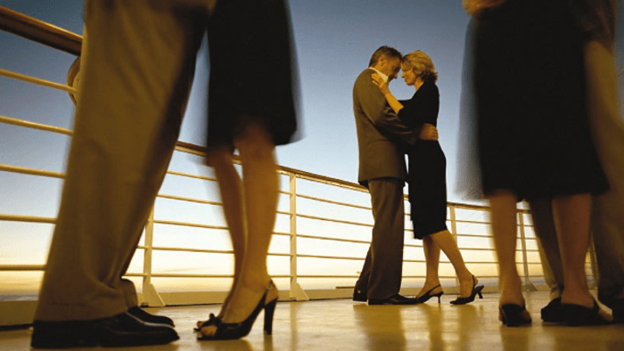 Princess Cruises - Discovery Princess - Music & Dancing .png